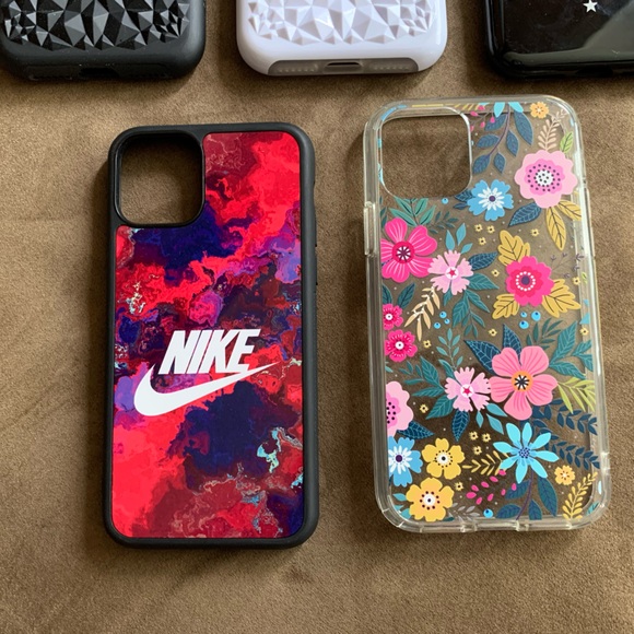 Host Pick 🎈 Bundle 5 Piece iPhone 11 Pro Case Phone Case - Picture 3 of 9